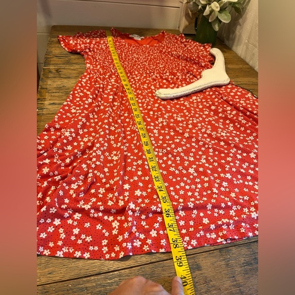 IN EVERY STORY – Red Floral Dress – Size X - Picture 9 of 10
